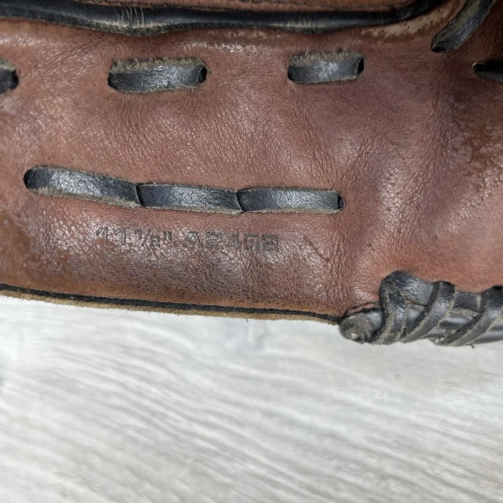 Wilson MLB Custom Fit Youth Baseball Glove 11.5